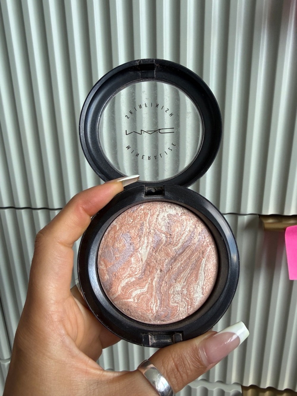 ⚡️M•A•C Cosmetics Baked Marbled Highlighter in “Perfect Topping” (Limited Ed)